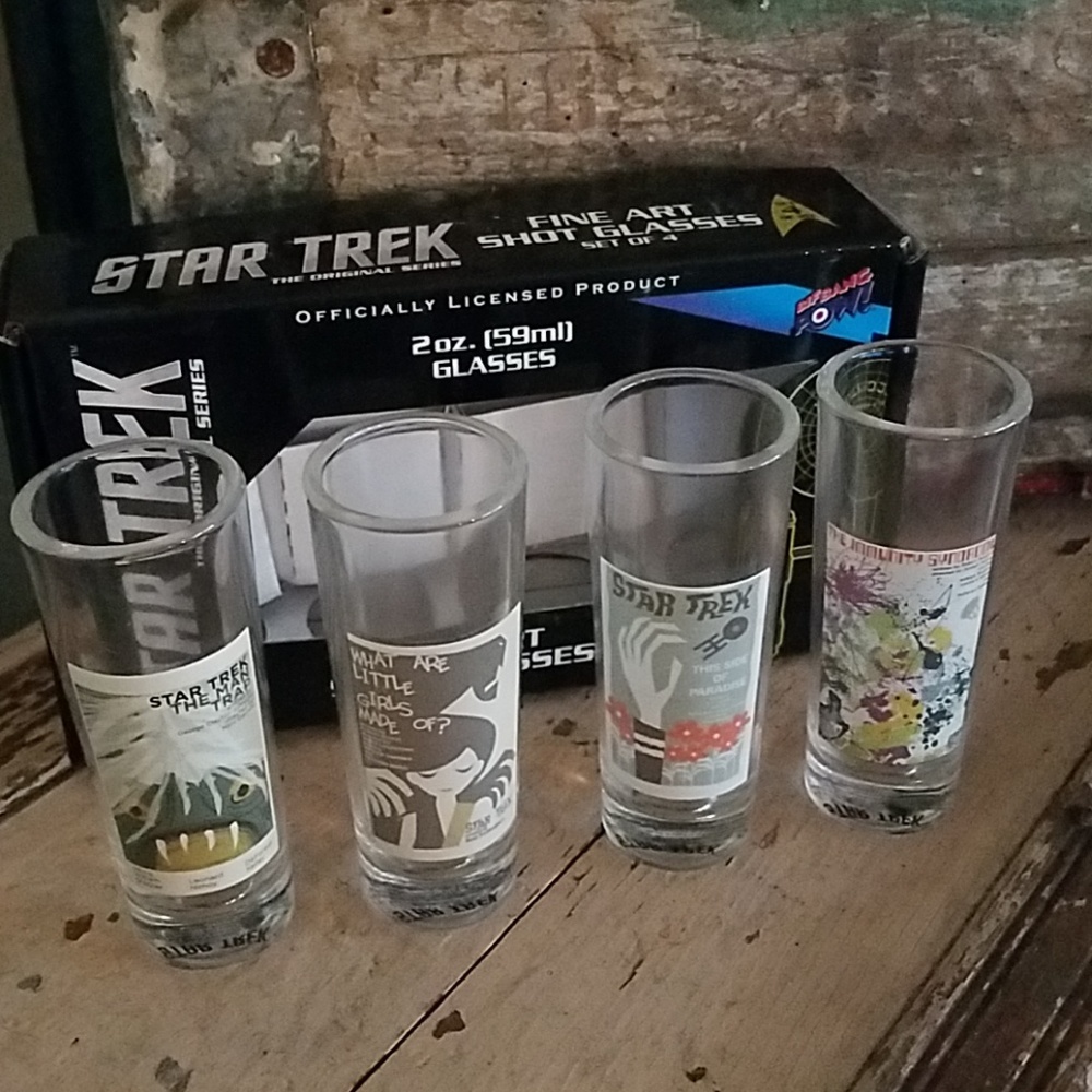 NWT Star Trek Shot Glass set